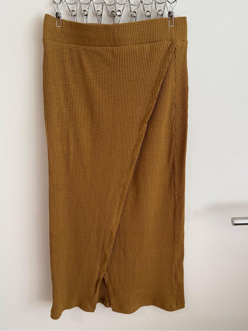 Sozy Eva Midi Skirt / Mustard / S
